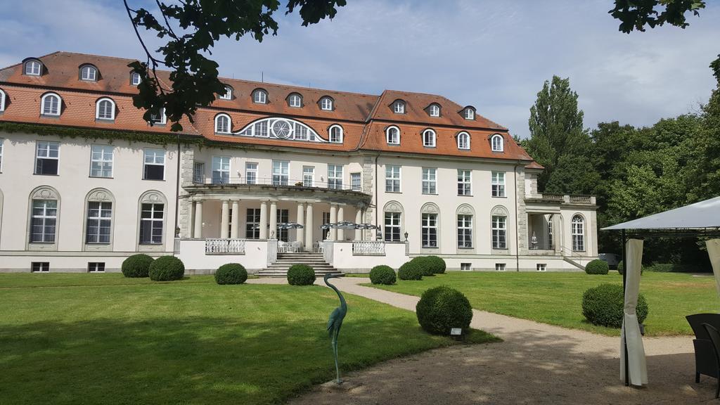 Hotel Schloss Storkau Экстерьер фото